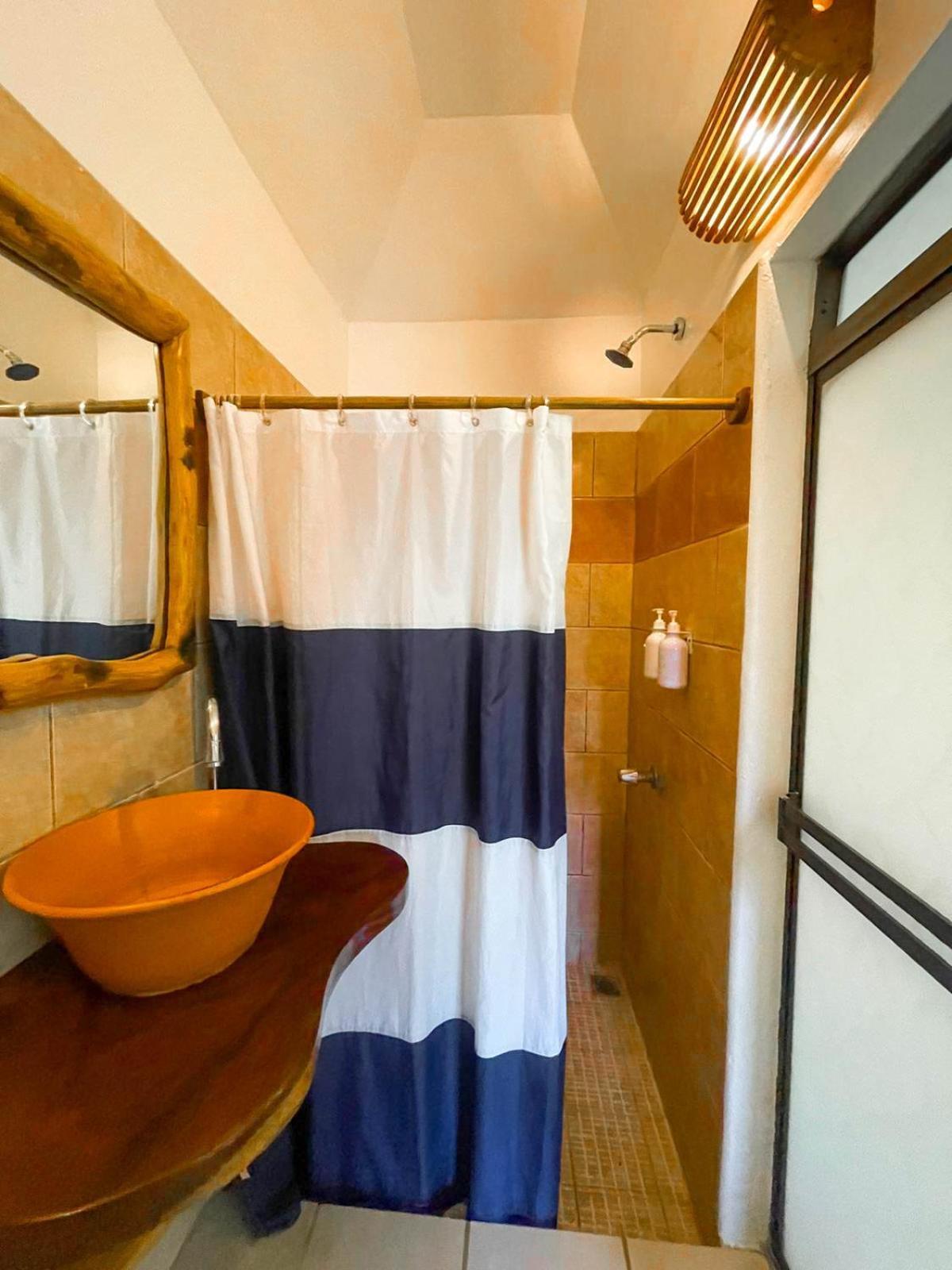 Paradiso Hostel Ла-Лагуна Экстерьер фото