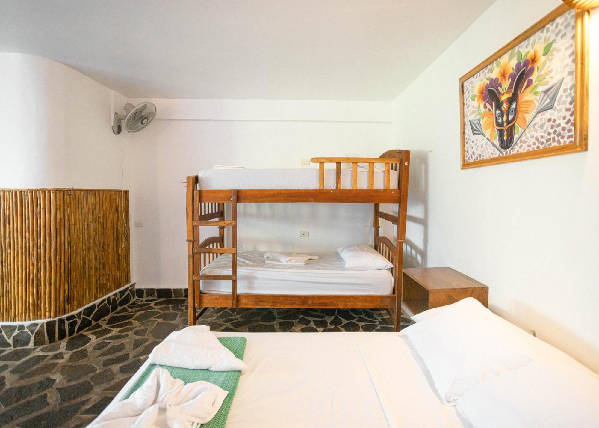 Paradiso Hostel Ла-Лагуна Экстерьер фото